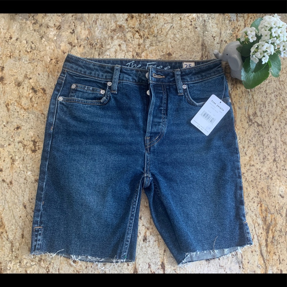 Free People Bermuda shorts, size 25, NWT